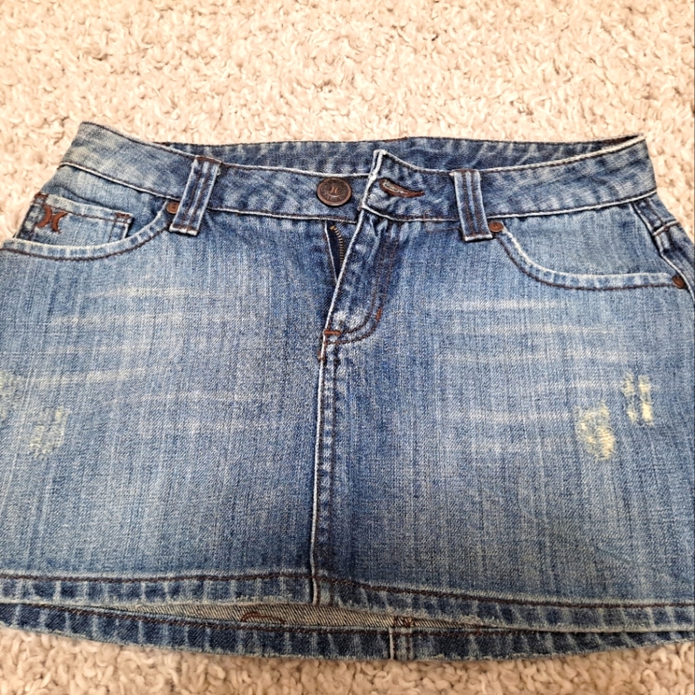 Hurley denim skirt. Size 3